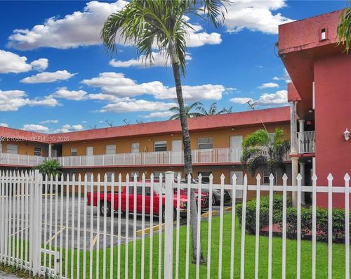 224-1265 W 24th St, Hialeah, FL, 33010-1887 | Card Image