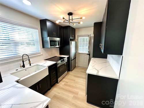 1450 Academy St, Charlotte, NC, 28205-1711 | Card Image