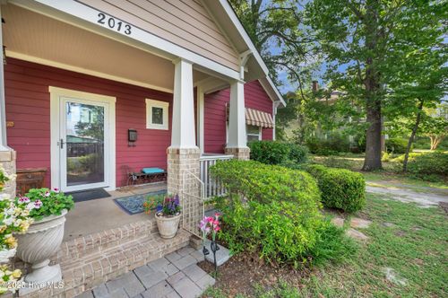 2013 Adams St, Wilmington, NC, 28401-6905 | Card Image