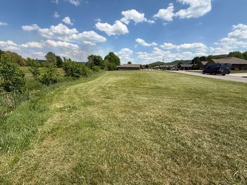 1524 Phyllis Drive, Berea, KY, 40403 | Card Image