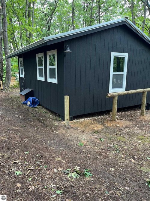 942 N 47 1/2 Road, Manton, MI, 49663 | Card Image