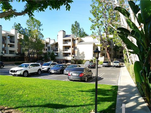 apt-222-21500 Burbank Blvd, Woodland Hills, CA, 91367-7050 | Card Image