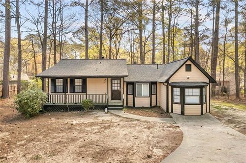 1038 River Bend Ct, Riverdale, GA, 30296-2727 | Card Image