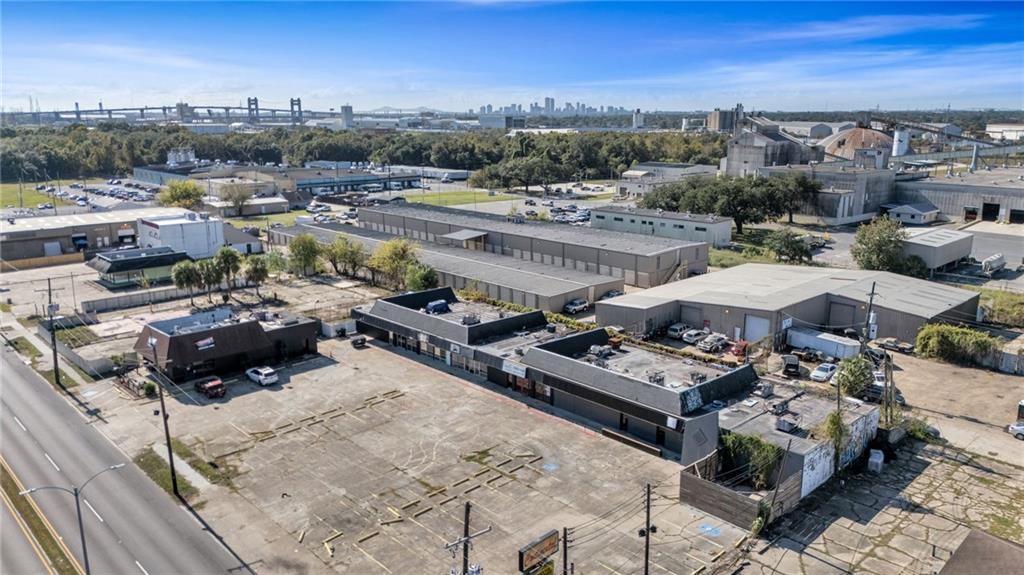 7118 Downman Rd, New Orleans, LA 70126