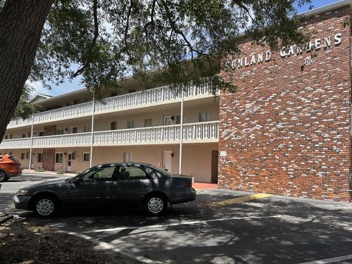 54-3755 S School Ave, Sarasota, FL, 34239-6232 | Card Image