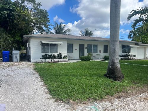 2361 Ne 17th St, Pompano Beach, FL, 33062-3208 | Card Image