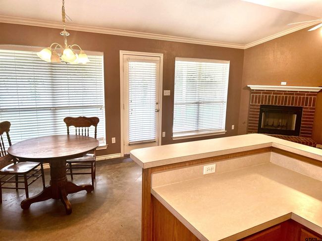 11340 Derby Dr, House other with 3 bedrooms, 2 bathrooms and null parking in Flint TX | Image 4