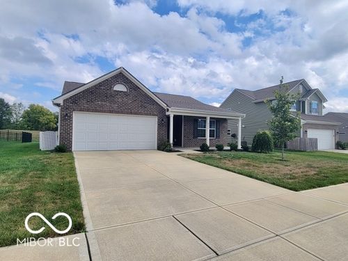 8174 Ambrosia Ln, Pendleton, IN, 46064-1370 | Card Image