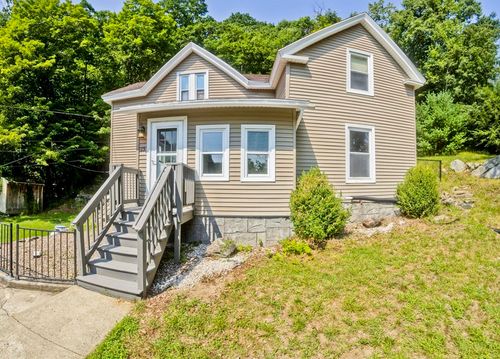 15 Bridge St, Monson, MA, 01057-1207 | Card Image