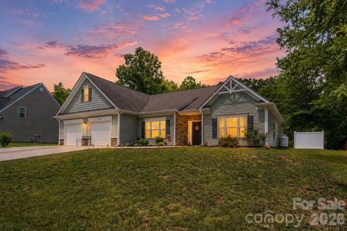149 Windstone Dr, Troutman, NC, 28166-0100 | Card Image