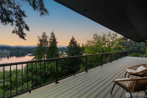 2511 Baymont Pl, Bremerton, WA, 98312-2719 | Card Image