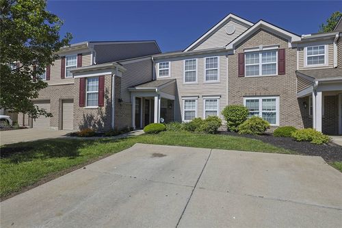 1545 Weatherstone Cir, Monroe, OH, 45050 | Card Image