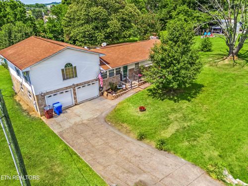 958 W Hunt Rd, Alcoa, TN, 37701-1520 | Card Image
