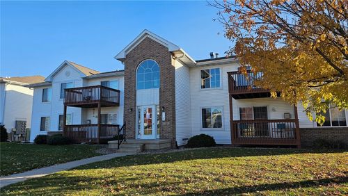 unit-4-5525 Kacena Ave, Marion, IA, 52302-9357 | Card Image