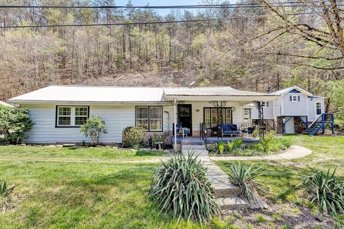 5215 Kanawha Trail, Covington, VA, 24426 | Card Image