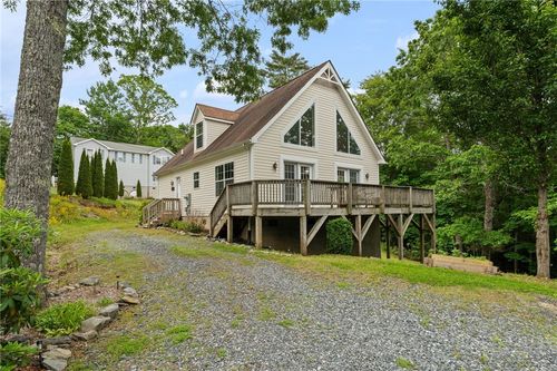 132 Yearling Ln, Blowing Rock, NC, 28605-8941 | Card Image