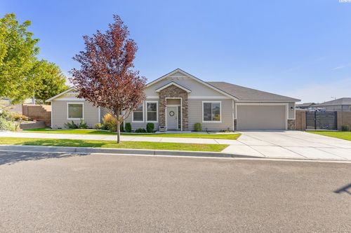 3217 S Mckinley St, Kennewick, WA, 99338-1537 | Card Image