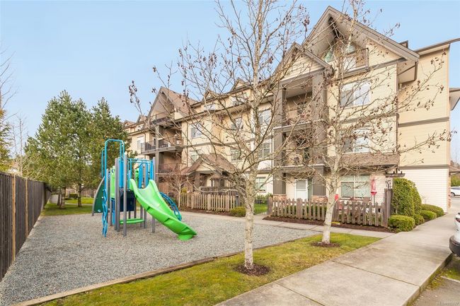 201 - 2117 Meredith Rd, Condo with 1 bedrooms, 2 bathrooms and 1 parking in Nanaimo BC | Image 35
