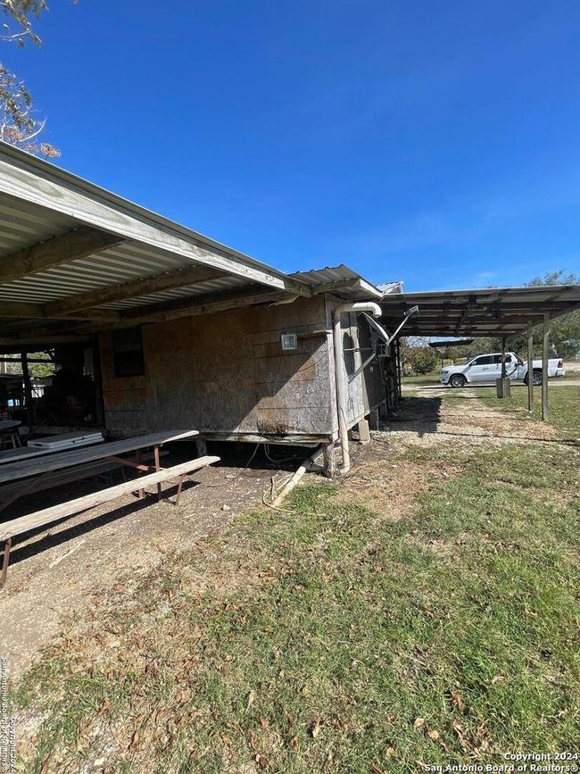 188 De La Fuente Rd., House other with 2 bedrooms, 2 bathrooms and null parking in Blanco TX | Image 23