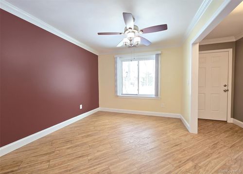 786 Hilltop Ct, Coram, NY, 11727-3653 | Card Image