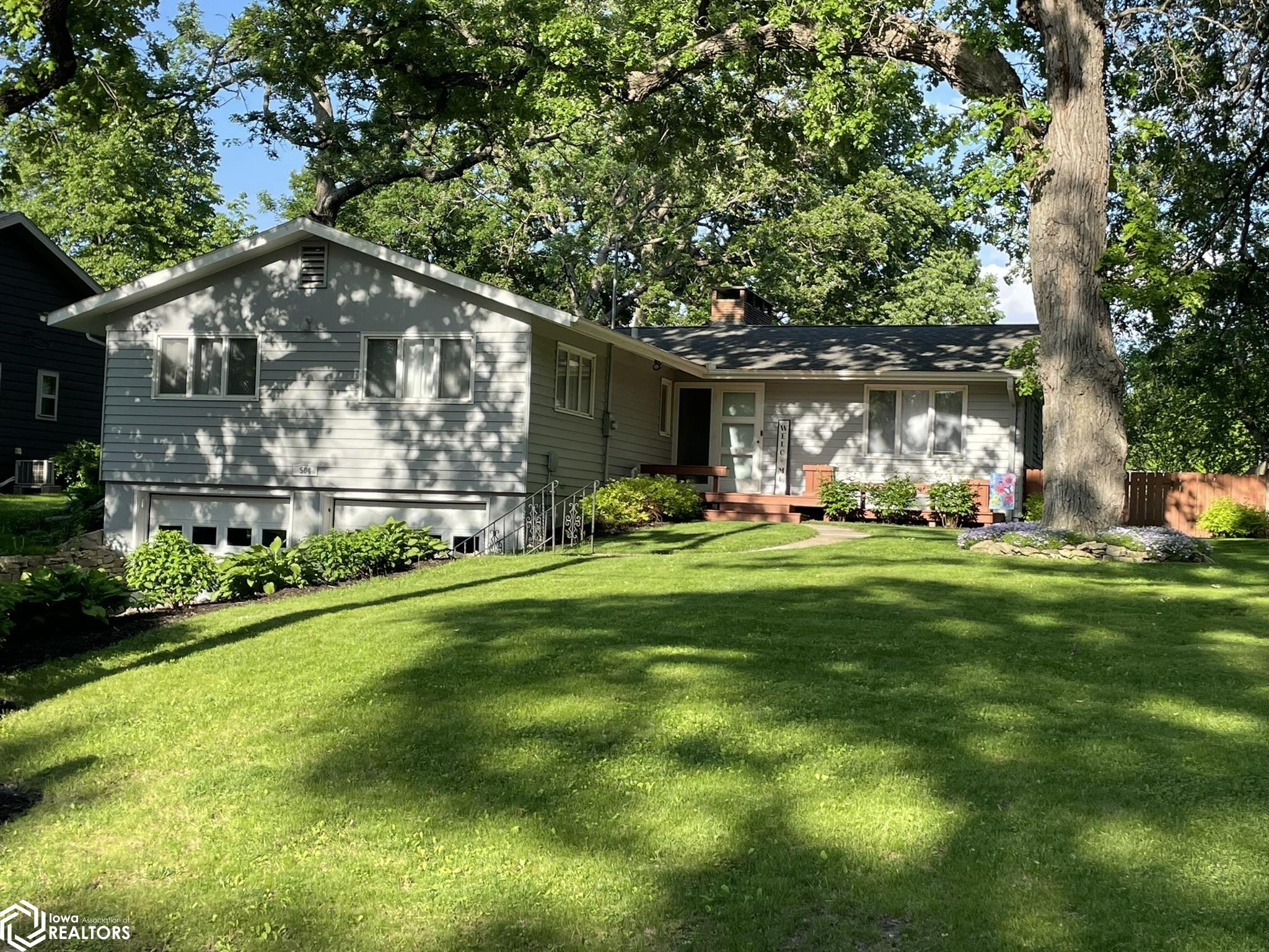 18th St, Clear Lake, IA 50428