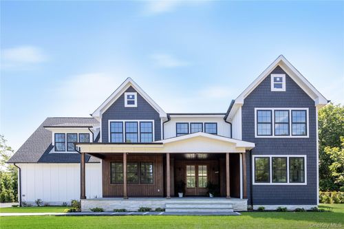 2060 Shipyard Ln, East Marion, NY, 11939-1237 | Card Image