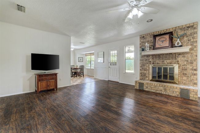 800 River Bend Dr, House other with 3 bedrooms, 2 bathrooms and null parking in Georgetown TX | Image 9