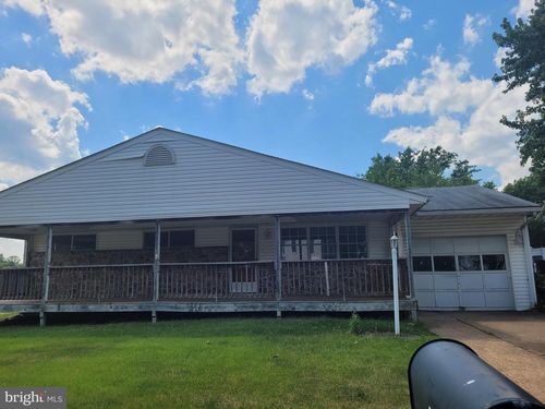 12 Hopkins St, GLEN BURNIE, MD, 21061-2763 | Card Image