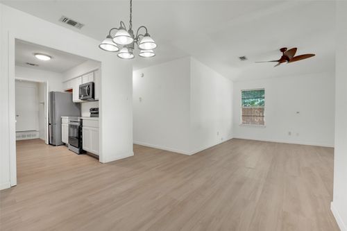 1507 Bellaire Dr, Grapevine, TX, 76051-4005 | Card Image