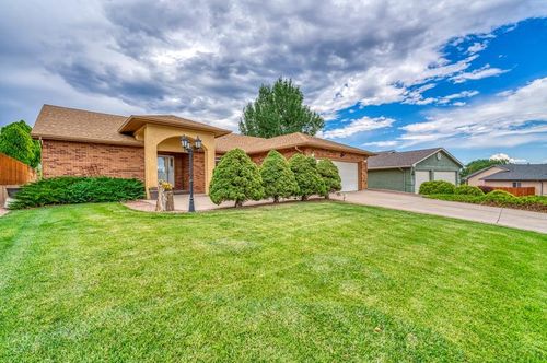 3325 Skyline Loop, Canon City, CO, 81212-8907 | Card Image