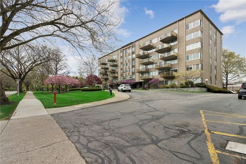 un605-1400 East Ave, Rochester, NY, 14610-1611 | Card Image
