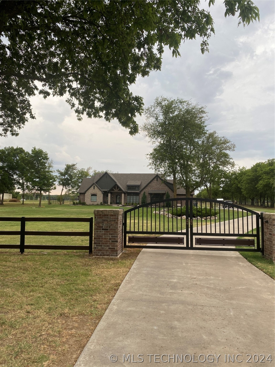 Lynn Lane Rd, Tulsa, OK 74108