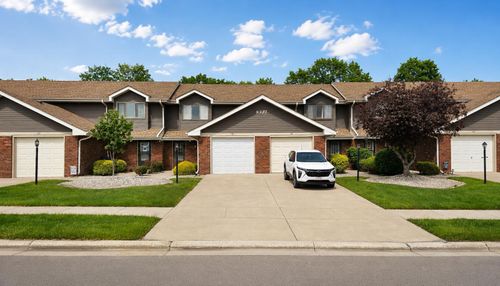 4c-8327 Fairbanks St, Crown Point, IN, 46307 | Card Image