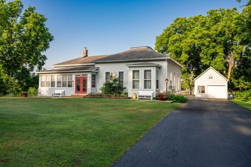 409 N Brooklyn Ave, ELROY, WI, 53929-1110 | Card Image