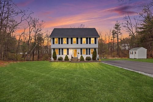 18 Trifiro Rd, Billerica, MA, 01821 | Card Image