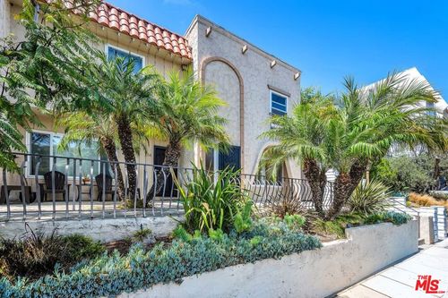 15-8025 Redlands St, Playa del Rey, CA, 90293-8329 | Card Image