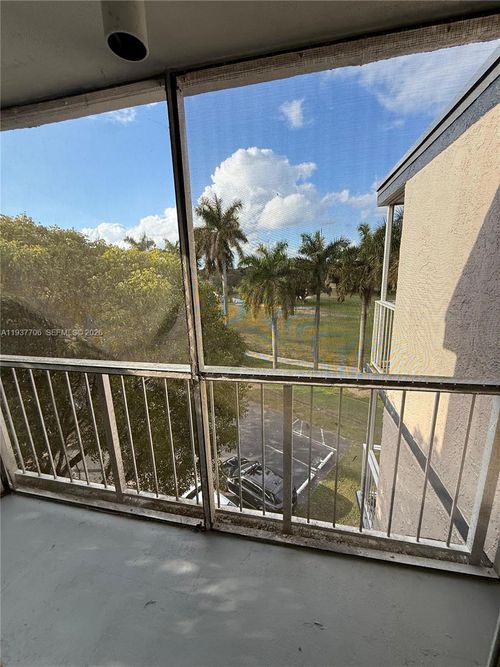 apt-e506-6995 Nw 186th St, Hialeah, FL, 33015-3441 | Card Image