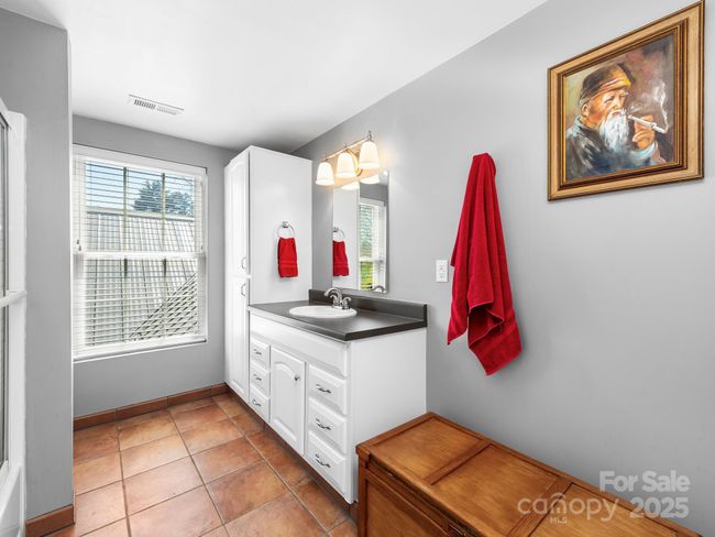 132 Green Mdws, House other with 3 bedrooms, 3 bathrooms and null parking in Columbus NC | Image 31