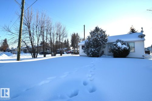 4903 49 Ave, Vilna, AB, T0A3L0 | Card Image