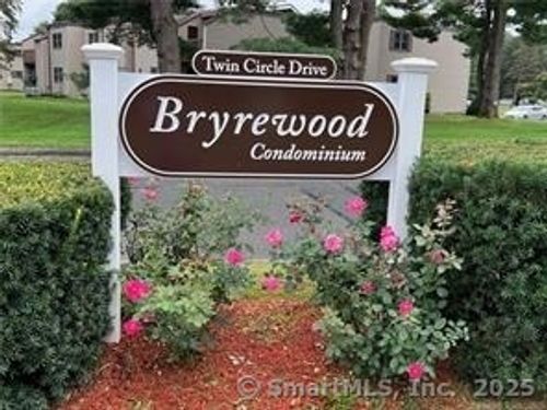 711-711 Twin Circle Dr, South Windsor, CT, 06074-2693 | Card Image