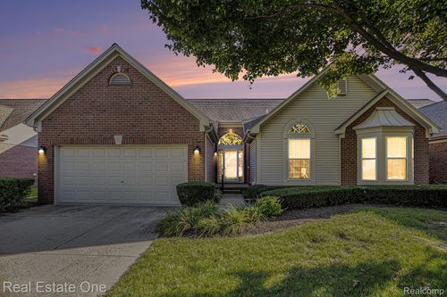 4378 Gardenia Dr, Sterling Heights, MI, 48314-1233 | Card Image