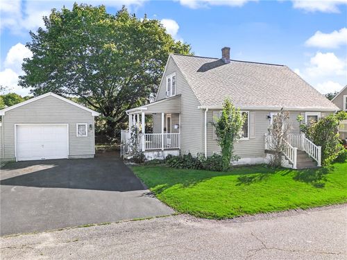 78 Newbury Ave, Woonsocket, RI, 02895-5622 | Card Image