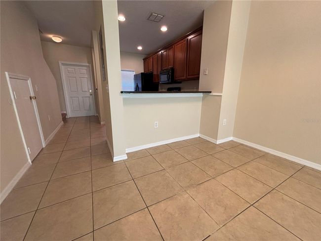 8515 Trail Wind Dr, Townhouse with 2 bedrooms, 3 bathrooms and null parking in TAMPA FL | Image 6