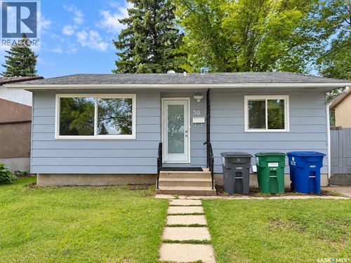 30 Confederation Cres, Saskatoon, SK, S7L4V2 | Card Image