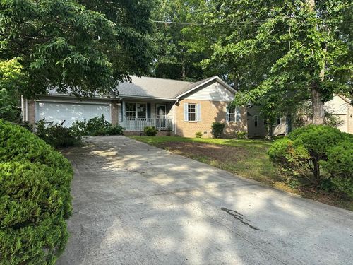 131 Cromwell Ln, Crossville, TN, 38558-7146 | Card Image