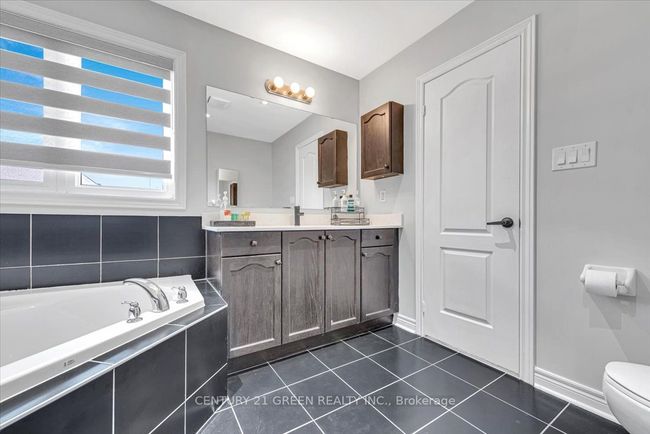 7 Accent Cir, House other with 6 bedrooms, 5 bathrooms and 4 parking in Brampton ON | Image 28