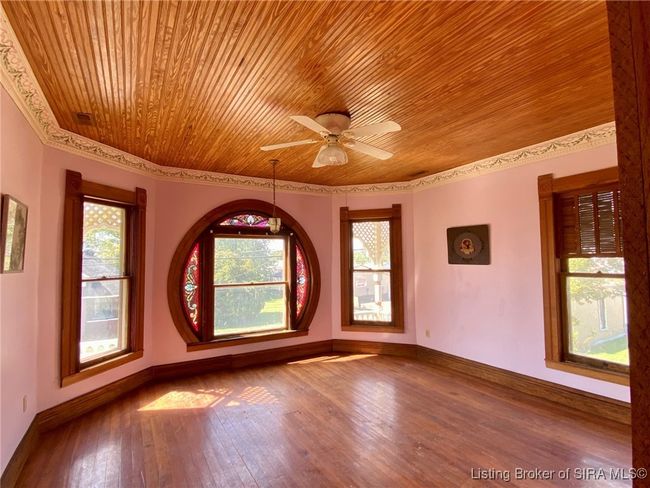 140 S Sycamore St, Home with 3 bedrooms, 3 bathrooms and null parking in Campbellsburg IN | Image 8