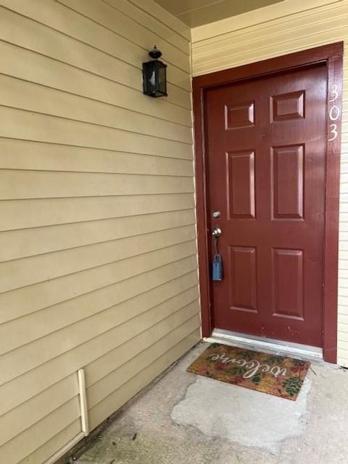 apt-303-2120 El Paseo St, Houston, TX, 77054-3211 | Card Image