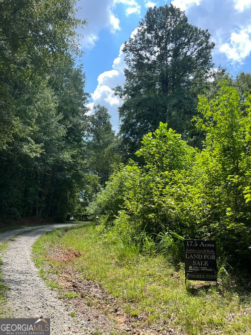 390 Beck Farm Rd, Commerce, GA, 30529-3541 | Card Image