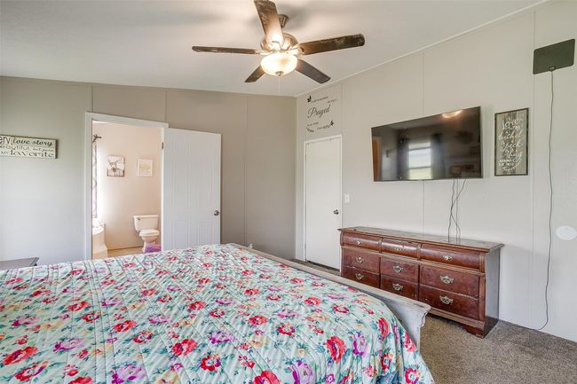 2909 Berry Patch Ln, House other with 3 bedrooms, 2 bathrooms and null parking in Joshua TX | Image 17